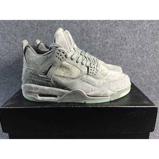 Air Jordan 4 Retro Kaws